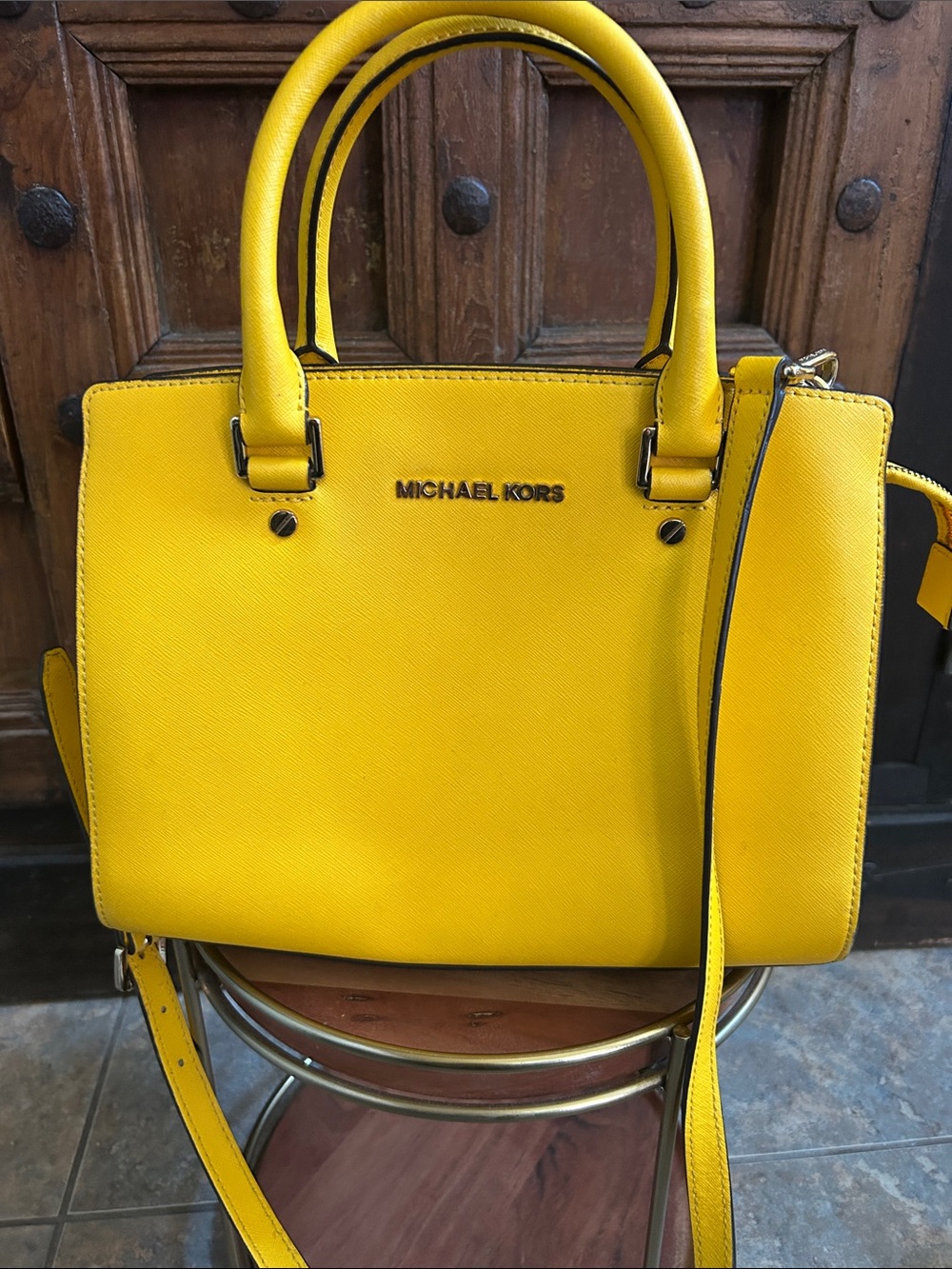 MICHAEL Michael Kors Selma satchel in yellow saffiano leather crossbody, EUC - Picture 8 of 12
